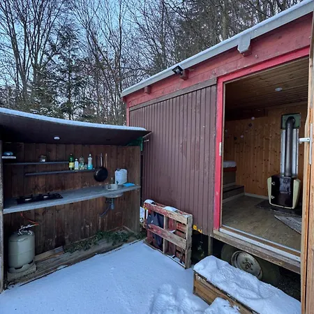 Bauwagen Mit Bergblick